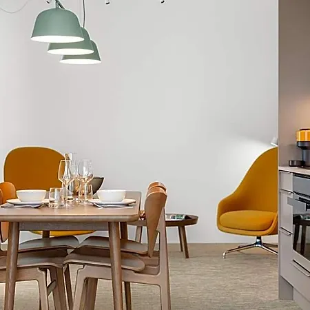 Lux Lillestrom Strommen