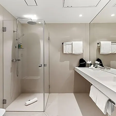 Lux Lillestrom Hotel Strommen